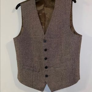 NWT Men’s Brown Tweed Vest
